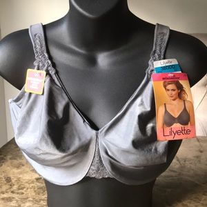 Lilyette Minimizer Bra NWT!